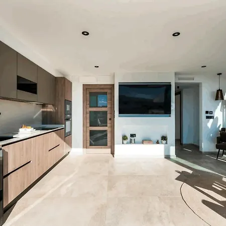 Fantastic Duplex Penthouse *